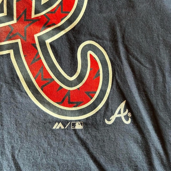 Patriotic Atlanta Braves V-Neck Tee – Women’s Majestic MLB Shirt - Picture 3 of 6